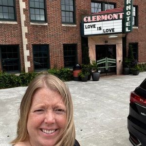 Meet your Posher, Pam